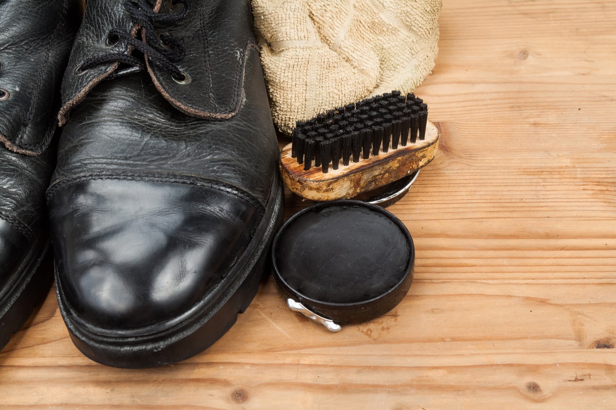 How To Clean Leather Shoes, Polishing Leather