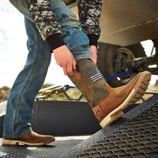 Ariat Men's Activator Patriot Wide Square Toe Work Boot - Brown - 10079675