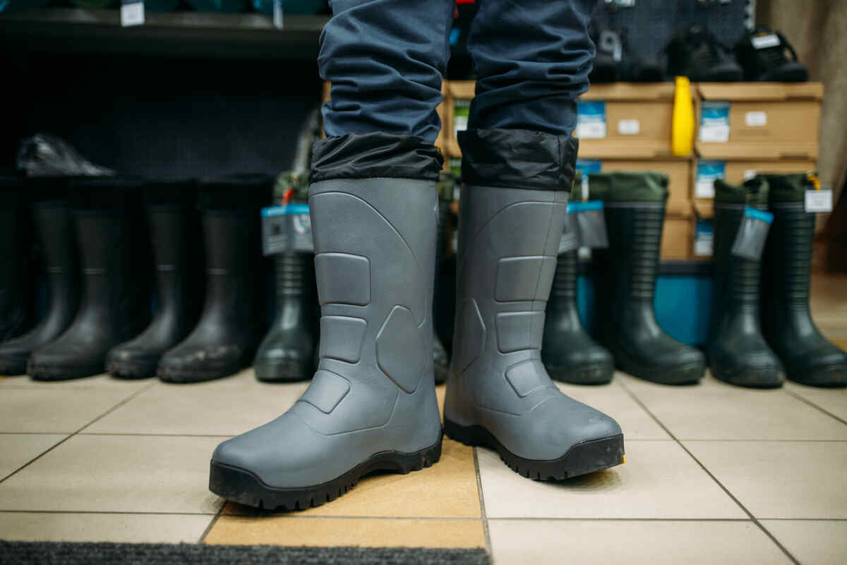 Fishing boots
