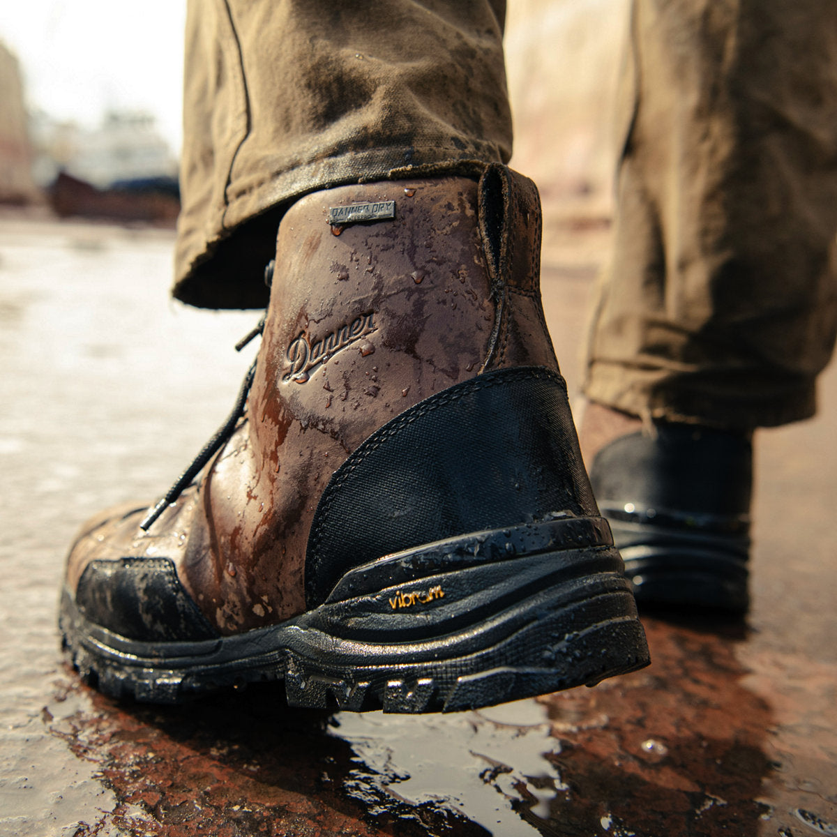 Danner Men's Stronghold 6" Waterproof Work Boot -Brown- 16722  - Overlook Boots