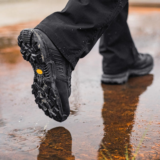 Danner Men's Striker Bolt 8" Waterproof Duty Boot -Black- 26633 - additional image 4 - Overlook Boots