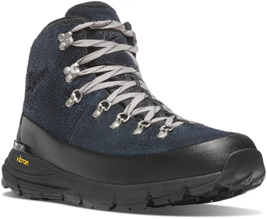 Danner Men's Mountain 600 ID 4.5" Waterproof Lace Up Hike Boot - Black - 36240 - quarter (3/4) view - Overlook Boots
