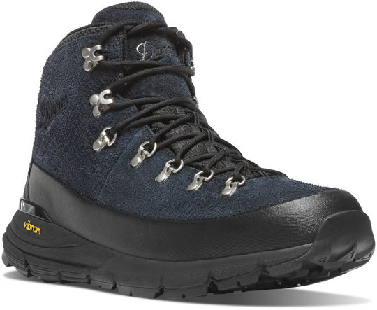 Danner Men's Mountain 600 ID 4.5" Waterproof Lace Up Hike Boot - Black - 36240 - quarter (3/4) view - Overlook Boots