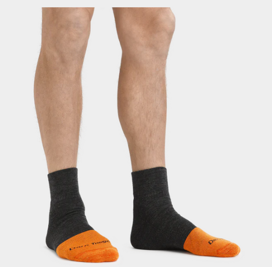 Men's Darn Tough Steely Quarter Midweight Work Sock 3-Pack - Graphite  - Overlook Boots