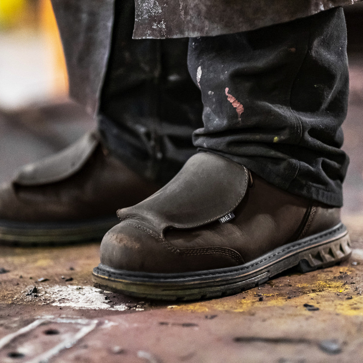 Danner Men's Steel Yard 6" Steel Toe Metguard Work Boot Brown - 12532  - Overlook Boots