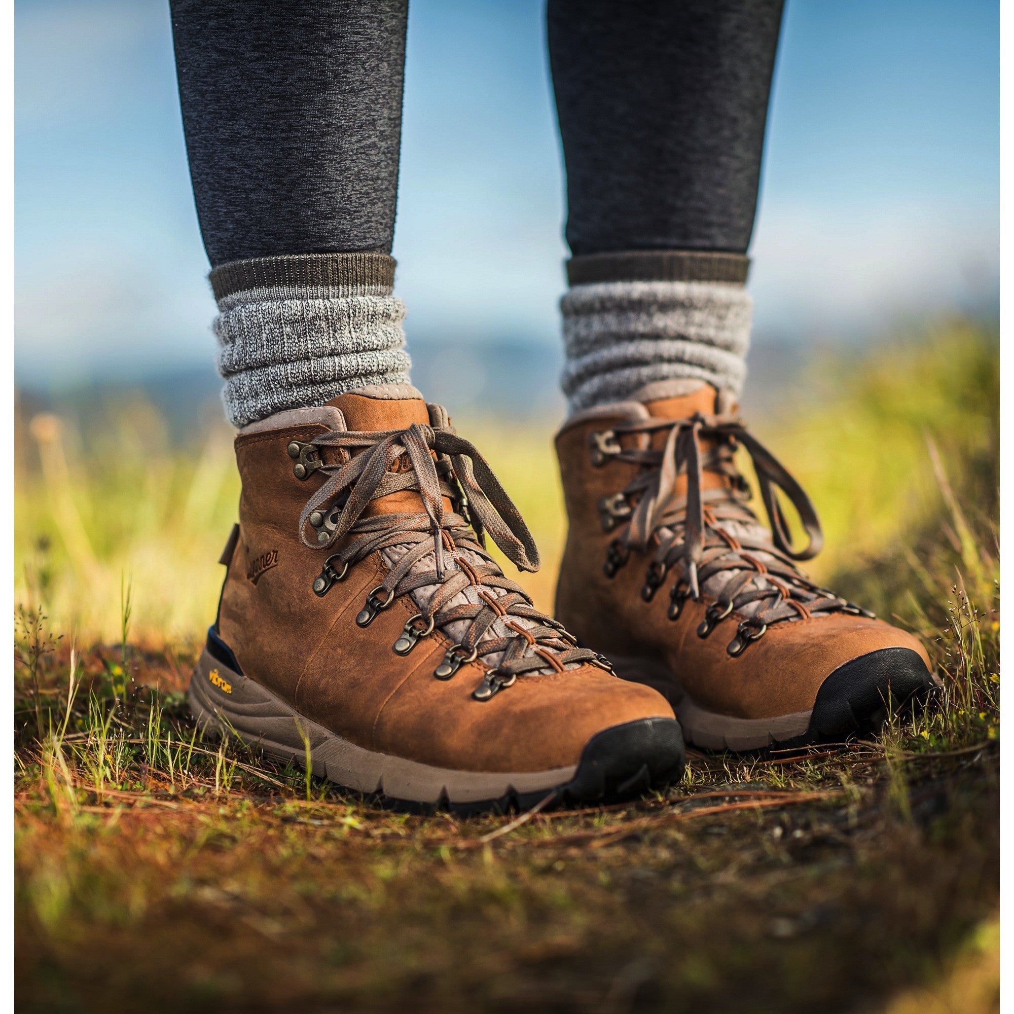 Danner Women's Mountain 600 4.5" WP Hiking Boot - Brown - 62251  - Overlook Boots